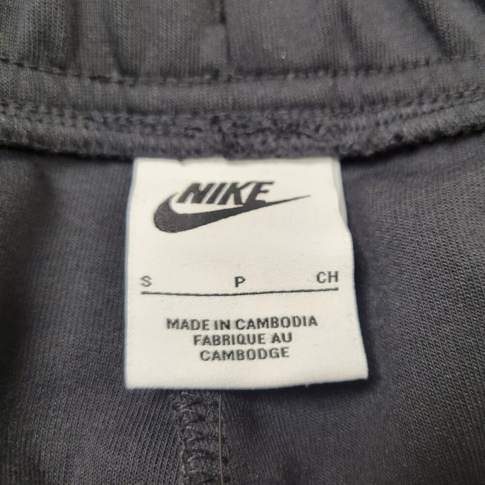 NIKE Tech Fleece Shorts Small Mens Black NSW Above The Knee . Condition … - Picture 11 of 13